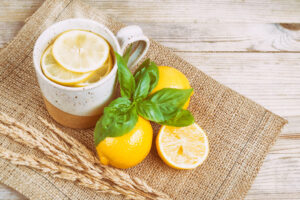 10 great reasons to drink lemon water daily